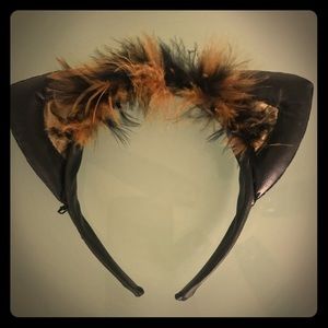 Cat ears Halloween time !! ;)